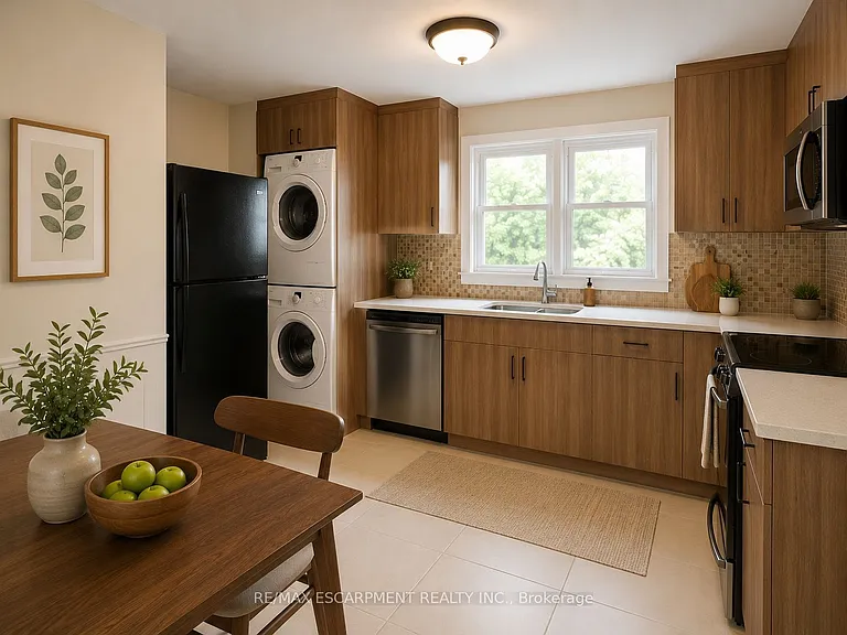 25 Endfield Ave #1 — Photo 2