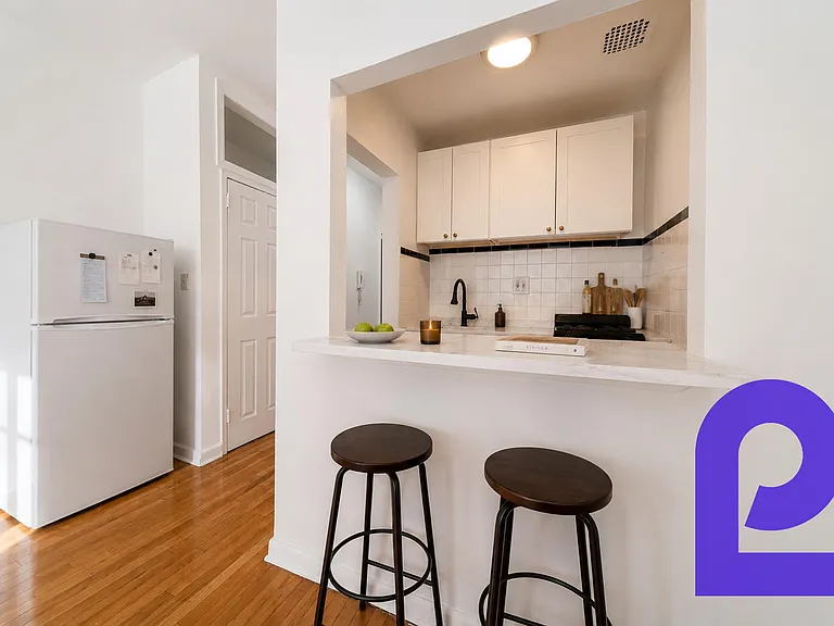 1834 2nd Ave #2D — Photo 3