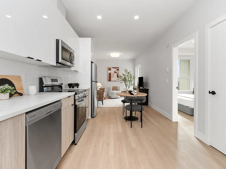 45754 Wellington Ave #210 — Photo 5