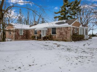 10660 S Park Ave, Clarence, NY 14031