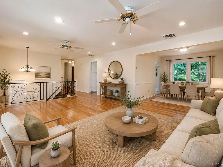 5 Avdon Ln — Photo 2