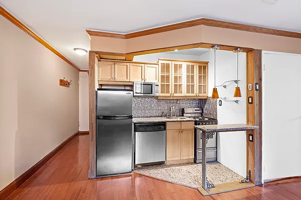 Rented by Corcoran | media 3