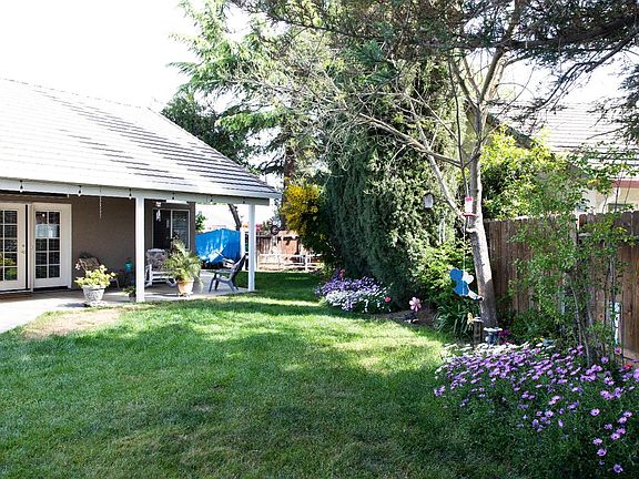 2nd image of 1812 Hot Springs Ln