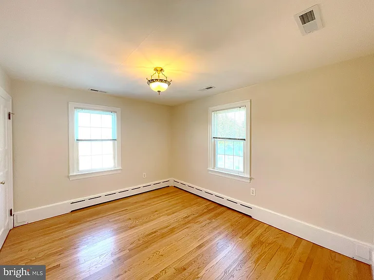 4085 Hallowing Point Rd — Photo 17
