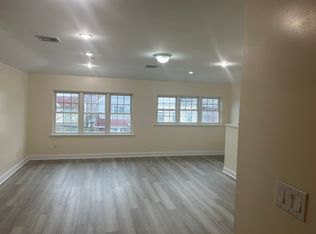 67-05 53rd Rd FLOOR 2, Maspeth, NY 11378