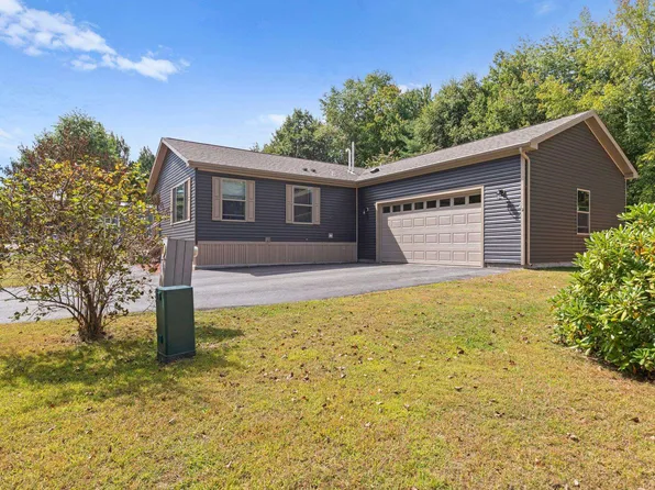 86 Gooseberry Circle, Rochester, NH 03867