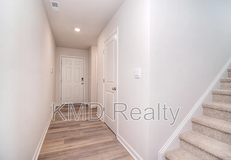 5155 Hyrule Dr — Photo 29
