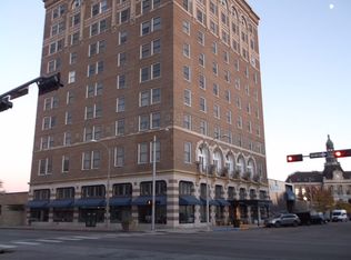 123 N Locust St, Grand Island, NE 68801