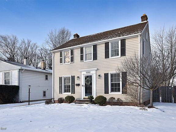 2nd image of 1592 Rockland Ave