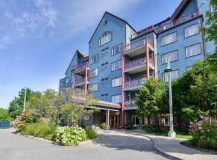 130 Steamship Bay Rd #504, Gravenhurst, ON P1P1Z9
