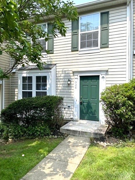 1st image of 928 Jessicas Ln