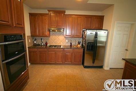 5th image of 6227 Diego Ln