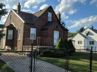 21043 La Salle Blvd, Warren, MI 48089