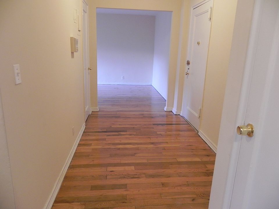 1st image of 21 Schenck Ave APT 1AA