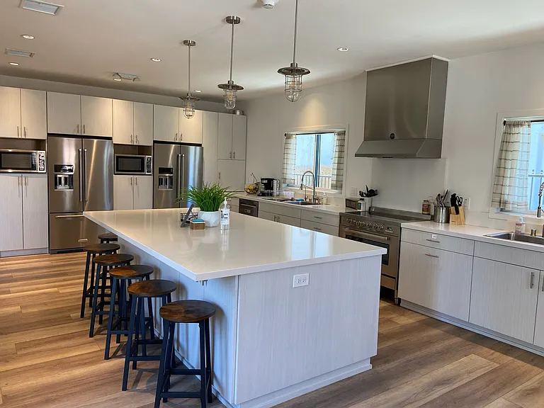 626 Landfair Ave — Photo 7
