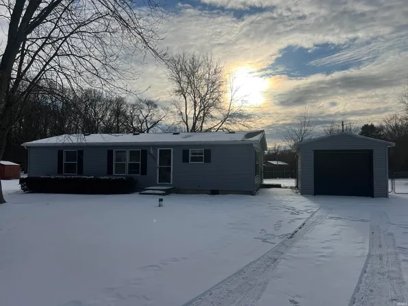 30882 Oak Springs Dr, Granger, IN 46530
