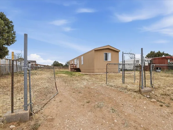 25415 N Cedar Dr, Paulden, AZ 86334