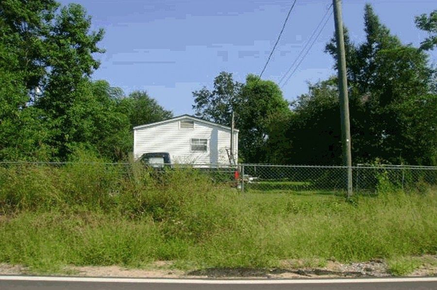 2nd image of 3978 Pace Rd