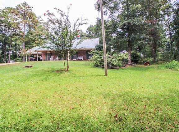 3rd image of 56 Lee Road 509