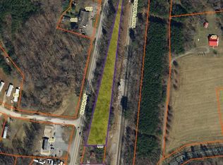 826 N Main St, Gretna, VA 24557