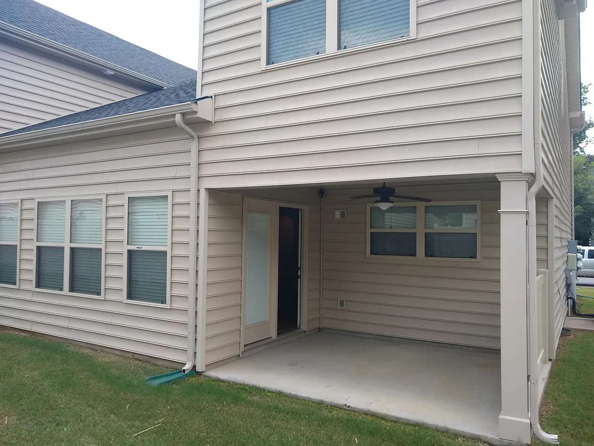 Building Photo - 4410 Sunday Silence Way