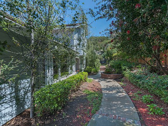 2nd image of 16966 Avenida De Santa Ynez