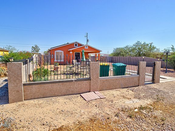 2nd image of 3300 W MADERA Drive