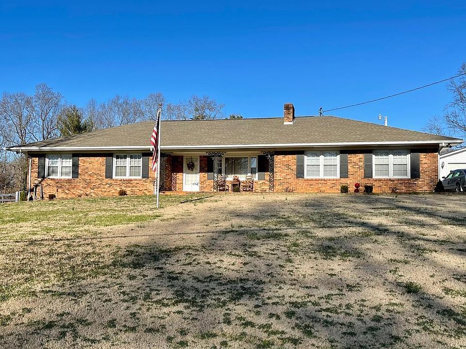 1st image of 2824 Blairmont Dr