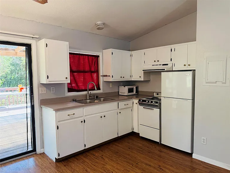 8101 Williamson Creek Dr #A — Photo 7