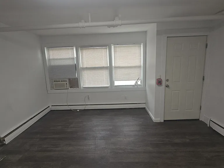 60 Academy St #8 — Photo 7