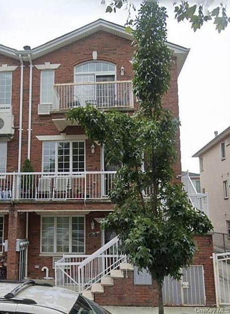 2nd image of 1946 84th St #1