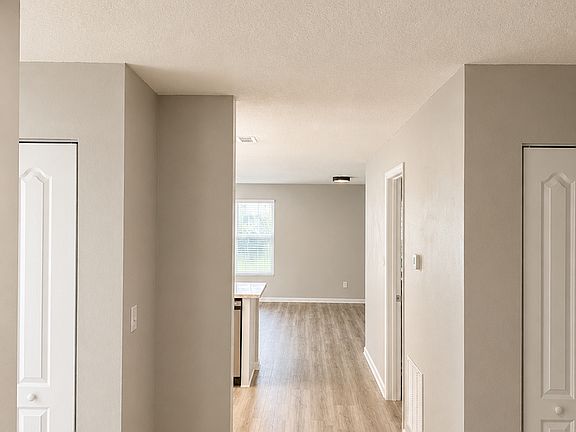 2nd image of 217 Brooklet Cir