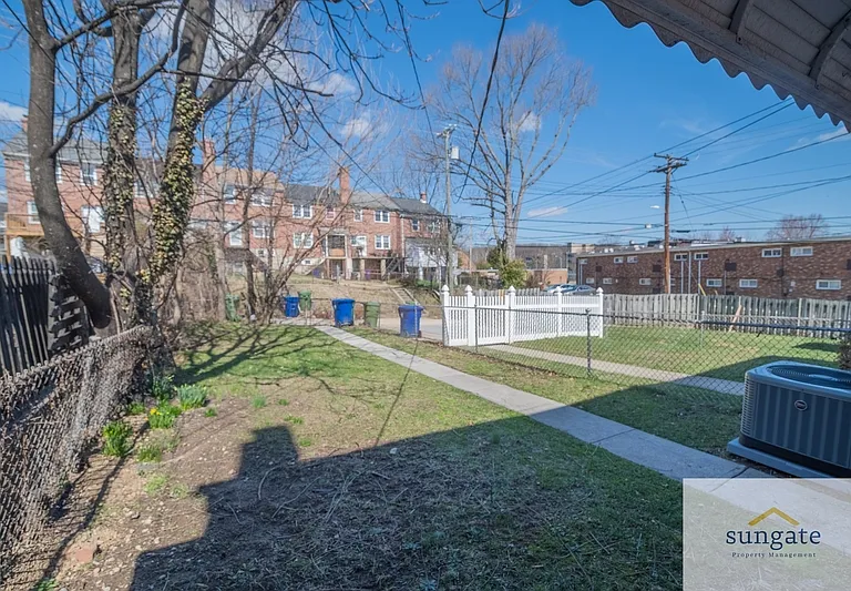 1444 Meridene Dr — Photo 38