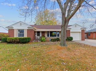 22760 Linwood Ave, Eastpointe, MI 48021