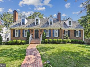 1117 N Gaillard St, Alexandria, VA 22304