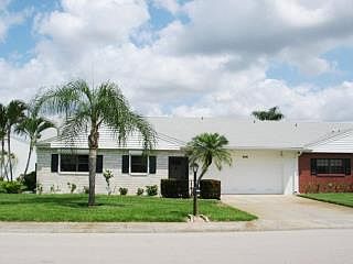 1st image of 1501 Edgewater Cir