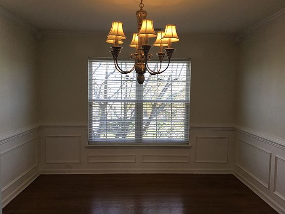 4th image of 1813 Day Lily Ln