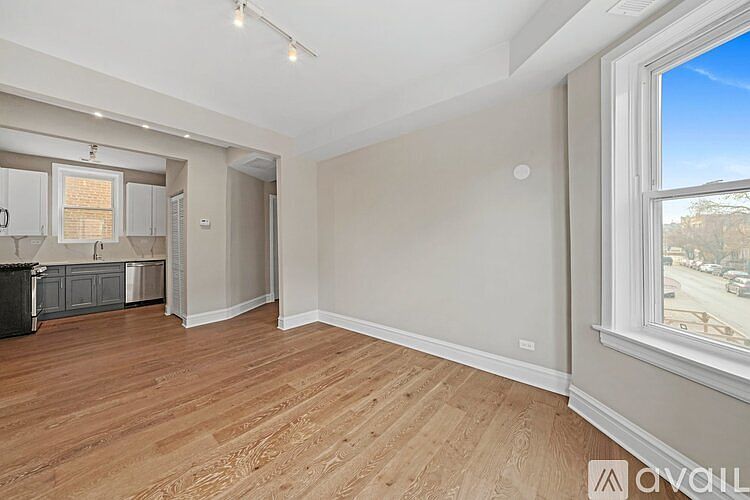 1st image of 2541 N California Ave #3