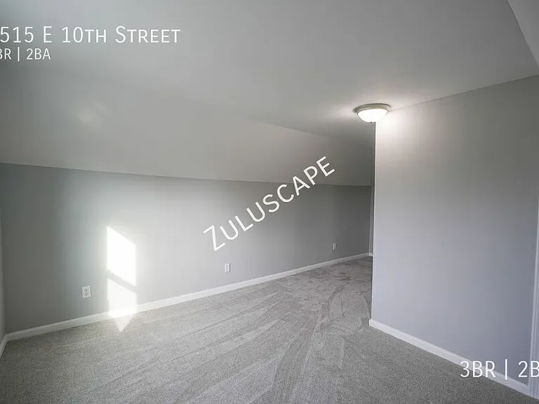 3515 E 10th St — Photo 16