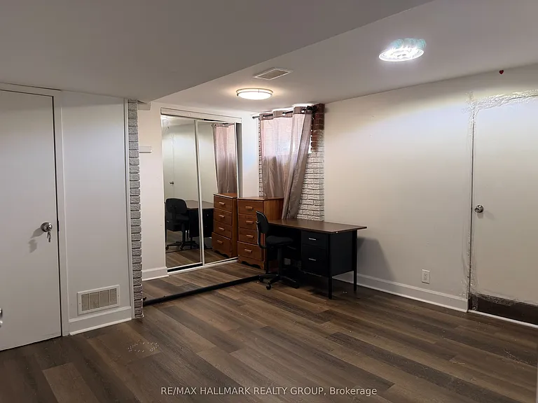 3755 Albion Rd — Photo 10