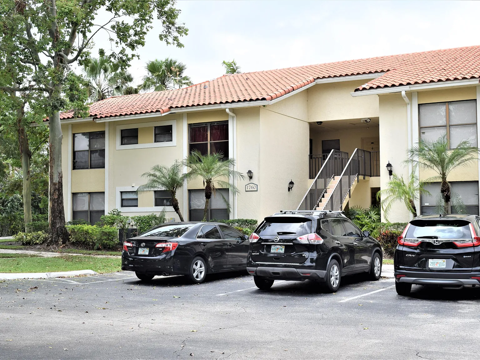 2 bed, 2.0 bath, 916 sqft, $1,850 — Photo 1