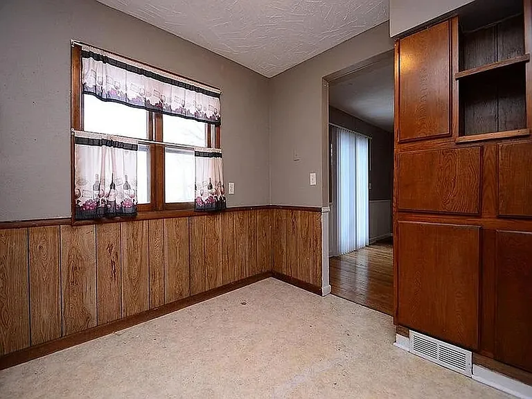 1309 Franklin St — Photo 7