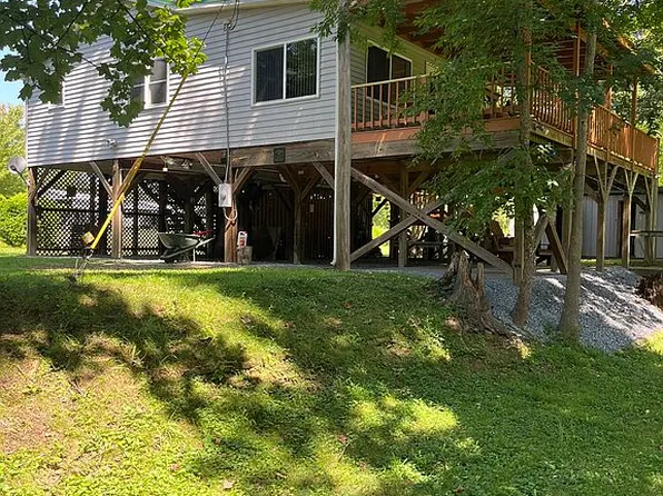 166 Rocky Bottom Dr, Hinton, WV 25159