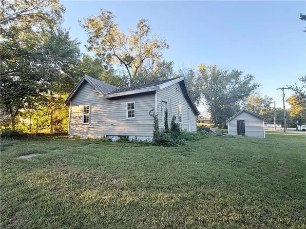 306 E Fort Scott St, Butler, MO 64730