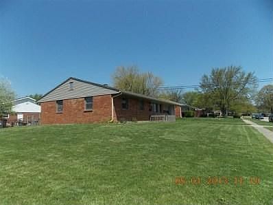 3rd image of 627 Amor Pl