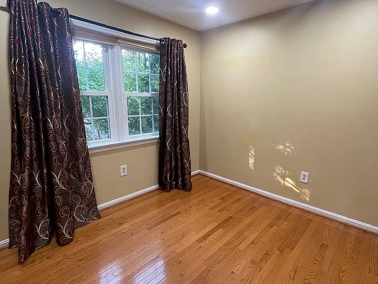 9025 Streamview Ln — Photo 62
