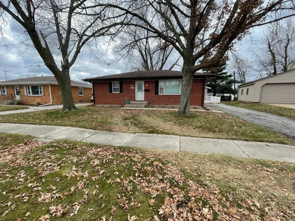 2803 Henry Ct NW, Cedar Rapids, IA 52405