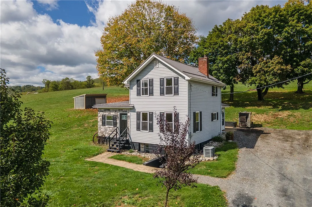1058 Wilson Rd photo 1