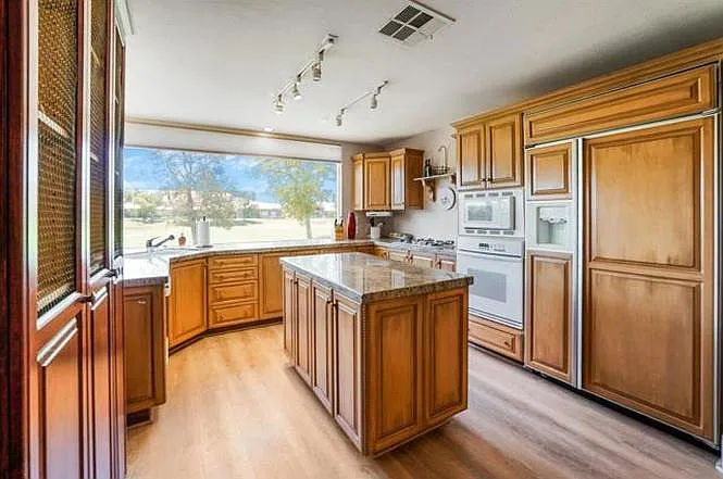 23 Pine Valley Dr — Photo 26