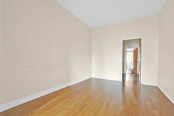 Sold by Mitra Hakimi Realty Group, LLC | media 8